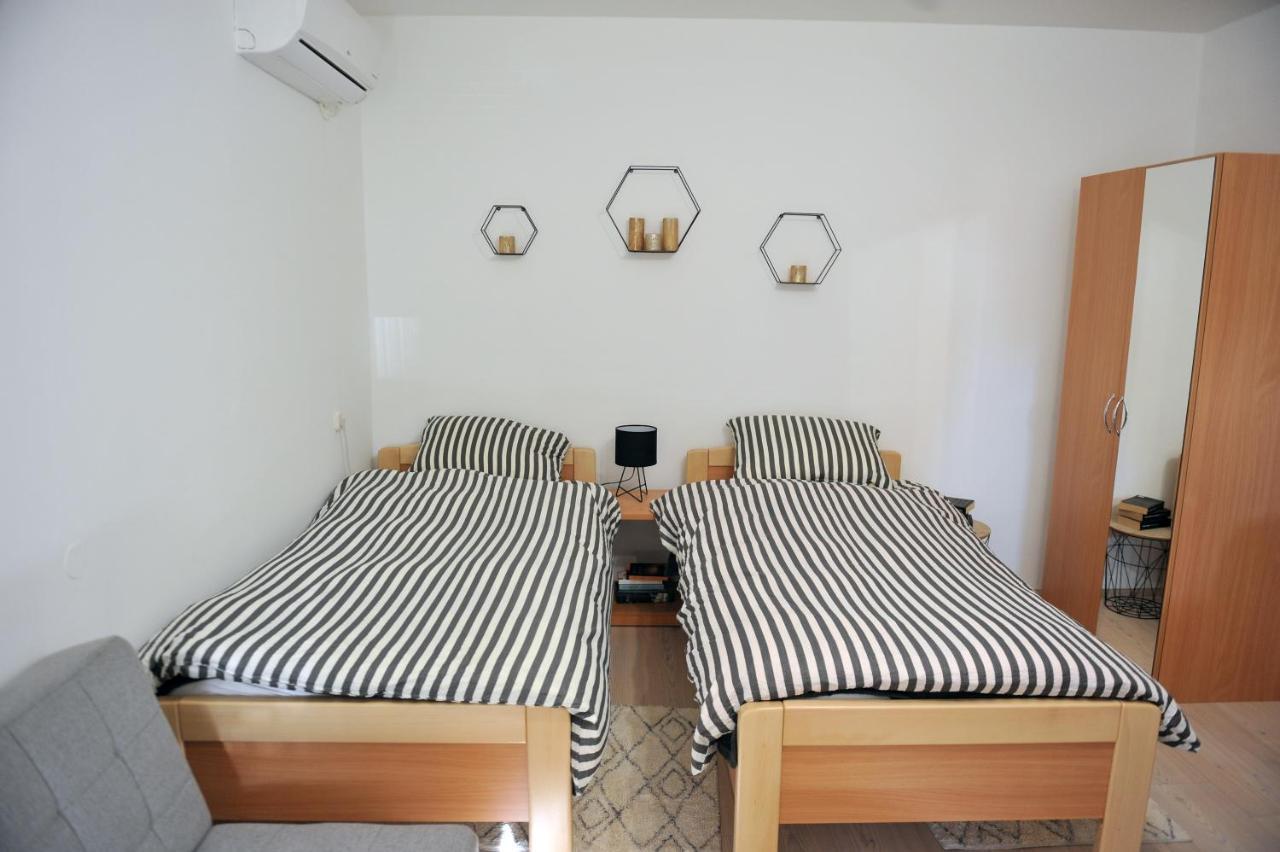 Studio Apartman Bandb Ðakovo Kültér fotó